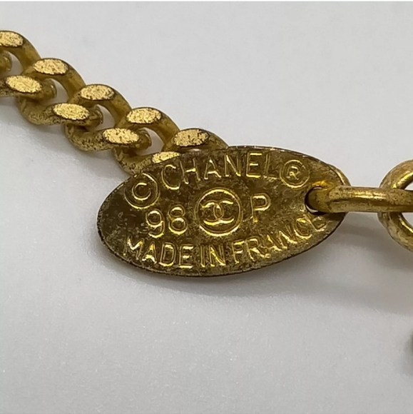 CHANEL NECKLACE GOLD WHITES 98P - Picture 4 of 12